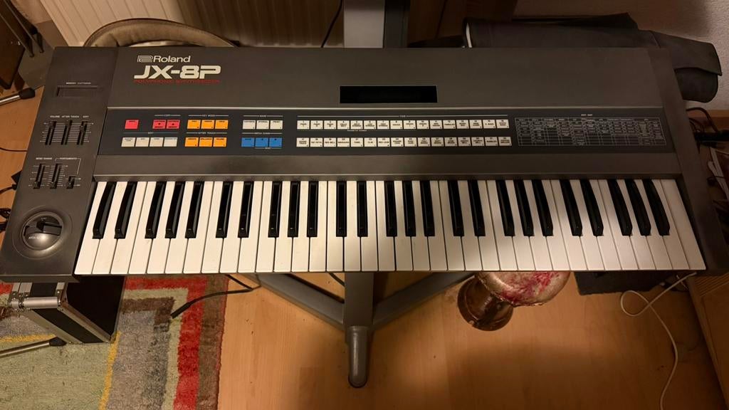 Mooie Roland JX-8P synthesizer uit de jaren 80, Muziek en Instrumenten, Keyboards, Ophalen, Gebruikt, 61 toetsen, Roland