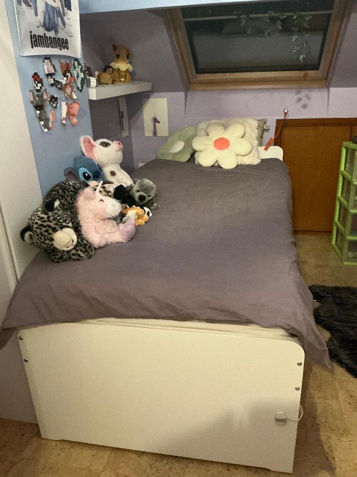 IKEA bed met logeerbed en 2 opbergschuiven in verwerkt., Huis en Inrichting, Slaapkamer | Bedden, Zo goed als nieuw, Eenpersoons