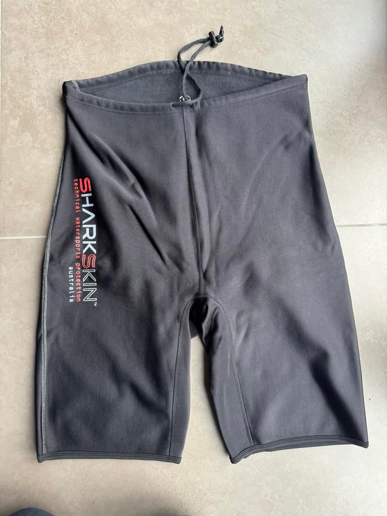 Sharkskin chillproof: short 2xl, Watersport en Boten, Duiken, Zo goed als nieuw, Ophalen of Verzenden
