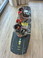 Wakeboard 141cm (incl.bindingen + botten 44,5), Watersport en Boten, Ophalen, Gebruikt, Board en Schoenen