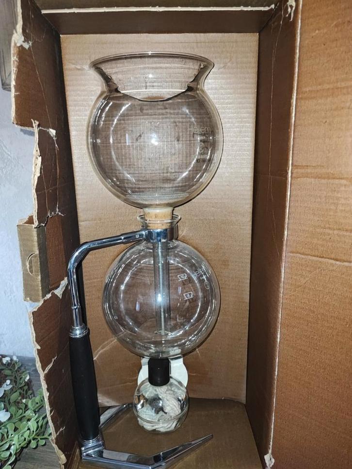 Cafetière Hellem 10 tasses, Electroménager, Cafetières, Comme neuf, Café moulu, Cafetière, 10 tasses ou plus, Enlèvement ou Envoi