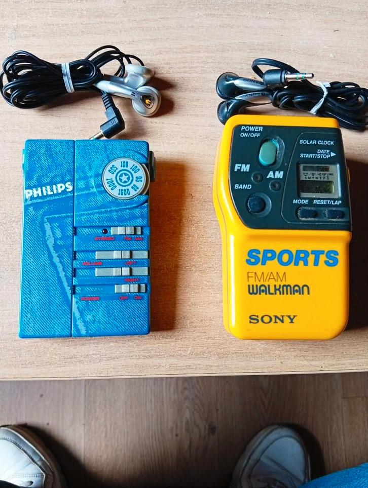 radio sony et phillips vintage, Collections, Appareils électroniques, Autres types, Enlèvement ou Envoi