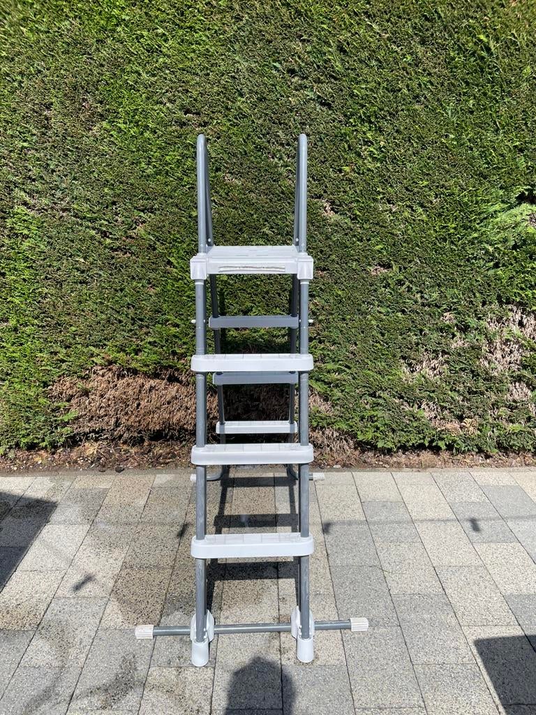 Trap voor zwembad, Doe-het-zelf en Bouw, Ladders en Trappen, Ophalen, Gebruikt, Trap