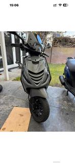 Zip B klasse, Fietsen en Brommers, Ophalen, Zo goed als nieuw