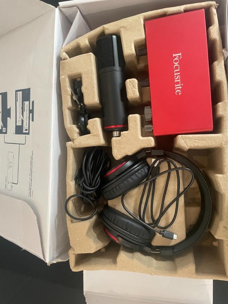 Focusrite Studio Setup, Audio, Tv en Foto, Professionele apparaten, Ophalen, Zo goed als nieuw, Audio