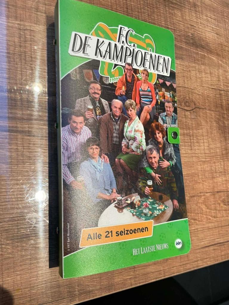 Fc de Kampioenen - De complete serie 48 Dvds - 21 seizoenen., Enlèvement ou Envoi, Coffret, Comme neuf, Comédie