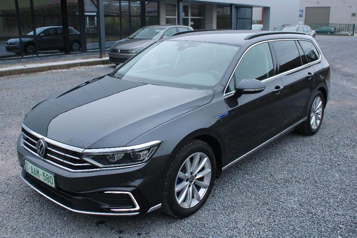 Vw passat GTE 1.4 eHybrid PHEV DSG NAVI TREKHAAK CAMERA, Auto's, Volkswagen, Bedrijf, Te koop, Passat, ABS, Achteruitrijcamera