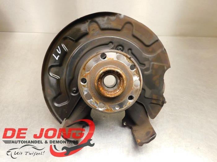 Fusee links-voor van een Volkswagen Golf Sportsvan, Gebruikt, -, Volkswagen, -