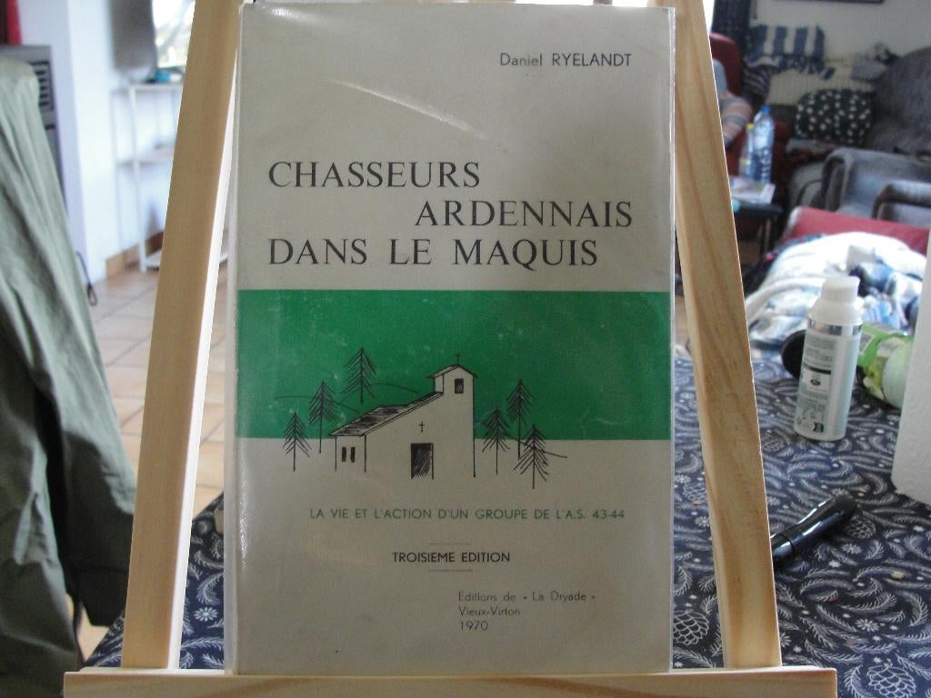 livre CHASSEUR ARDENNAIS, Livres, Enlèvement ou Envoi, Deuxième Guerre mondiale, Utilisé, Armée de terre