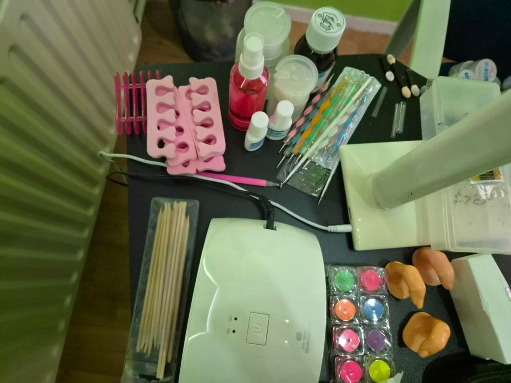 Veel nagelspullen, Handtassen en Accessoires, Uiterlijk | Cosmetica en Make-up, Ophalen, Handen en Nagels