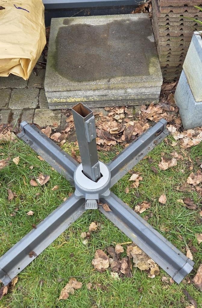 Parasolvoet met tegels, Tuin en Terras, Parasols, Ophalen, Gebruikt, 1 tot 2 meter, Parasolvoet