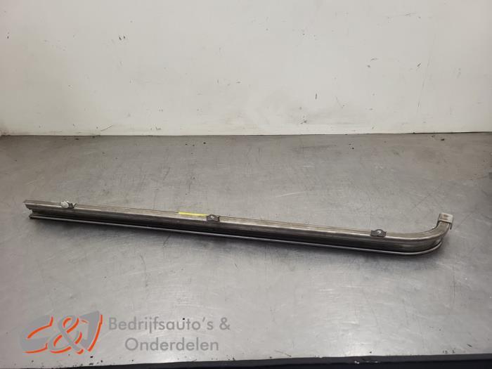 Schuifdeur Rail rechts van een Mercedes Vito, Auto-onderdelen, Gebruikt, -, Ophalen of Verzenden, -