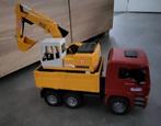Bruder Vrachtwagen met graafmachine en brandweerwagen, Kinderen en Baby's, Speelgoed |Speelgoedvoertuigen, Ophalen