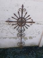 Zwaar metaal kruis, Ophalen