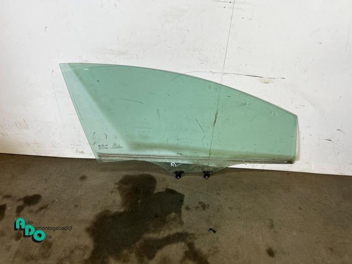 Vitre portière 4portes avant droite d'un Kia Rio (Rio 12-), Autos : Pièces & Accessoires, Vitres & Accessoires, Kia, Utilisé, 3 mois de garantie