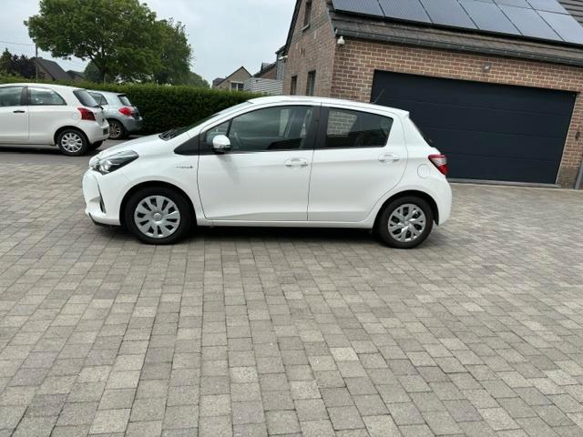 TOYOTA YARIS HYBRIDE 62000 KM UIT 2020, Auto's, Toyota, Particulier, Yaris, ABS, Achteruitrijcamera, Airbags, Airconditioning