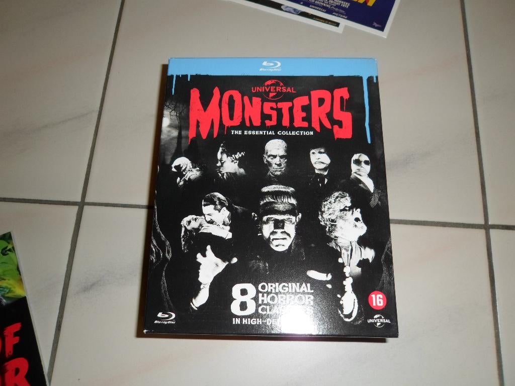 Blu-ray box Monsters, Ophalen, Zo goed als nieuw