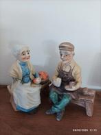 2 figurines en biscuit, Enlèvement