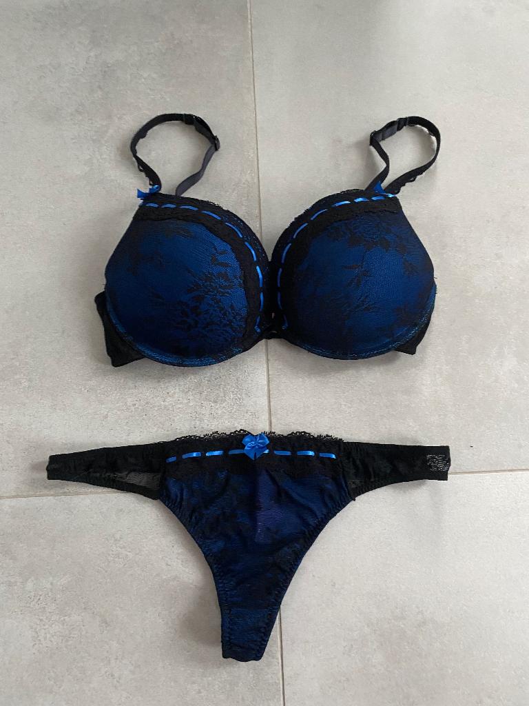 Setje Hunkemöller 75C en M, Hunkemöller, Enlèvement, Ensemble
