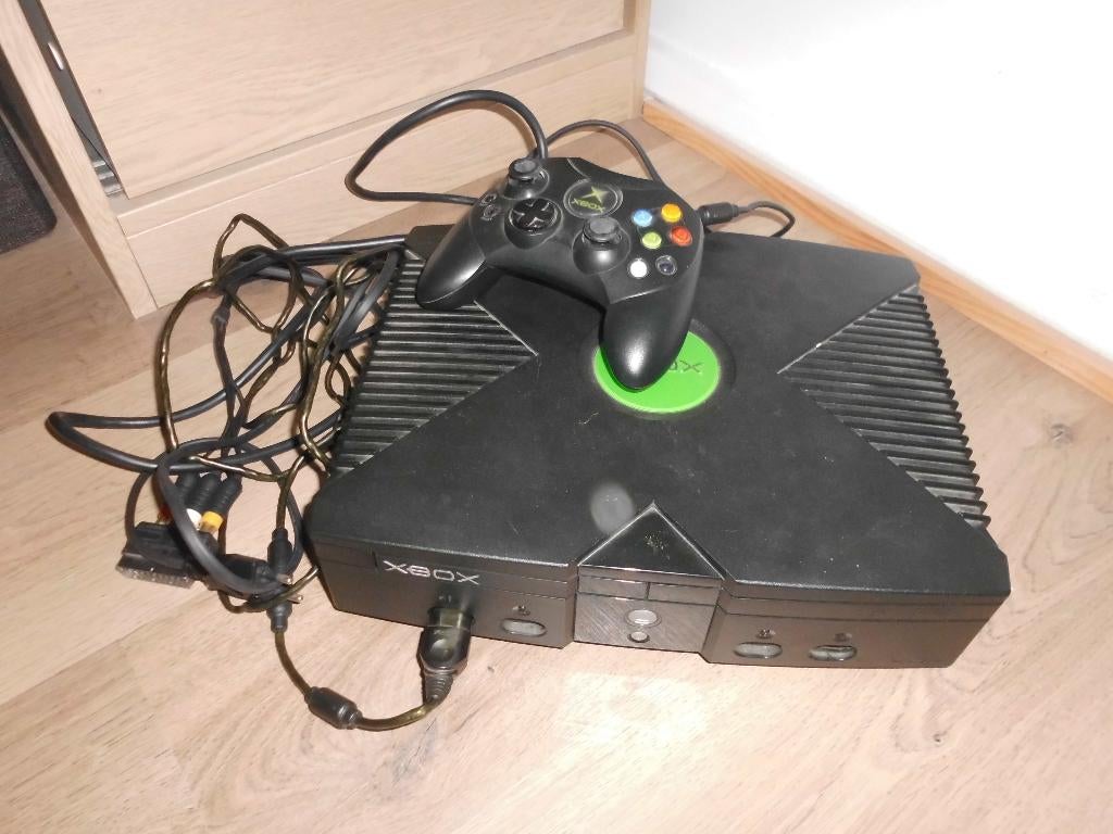 console microsoft XBOX 1ere generation + cables manette ..., Enlèvement ou Envoi