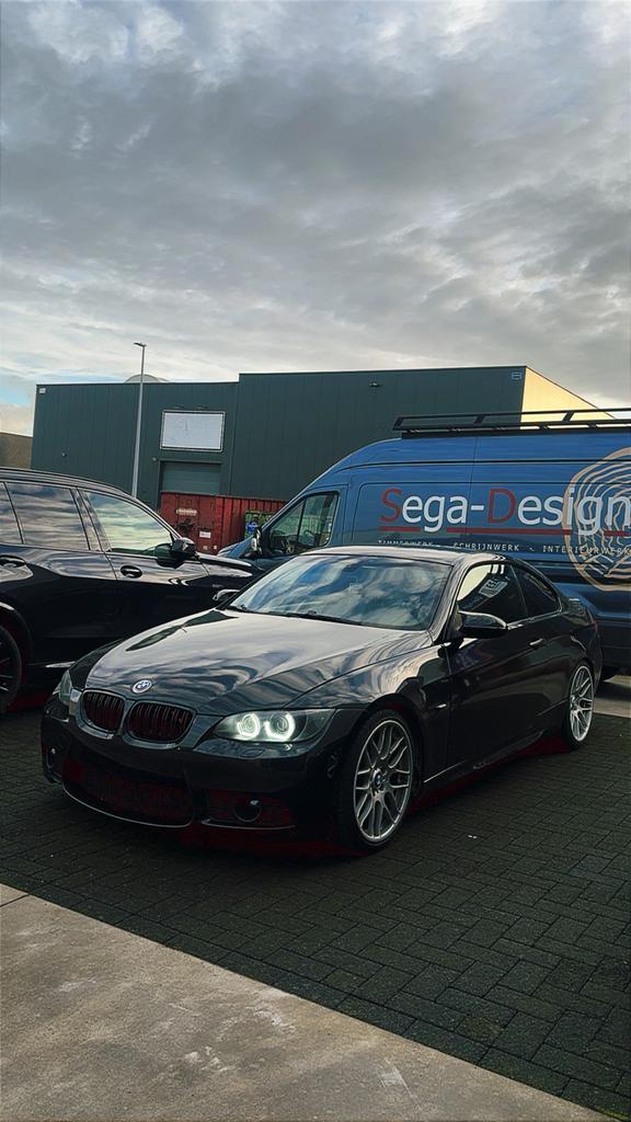 Bmw e92 330D, Autos, BMW, Particulier, Série 3, ABS, Phares directionnels, Airbags, Air conditionné, Feux de virage, Ordinateur de bord