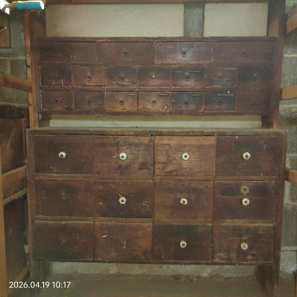 Antieke houten ladekast met 30 laden, Enlèvement