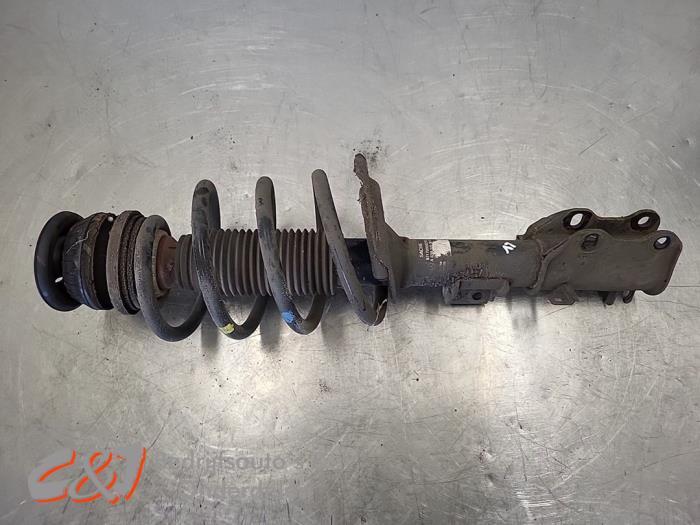 Schokdemperpoot links-voor van een Mercedes Vito, Gebruikt, -, Ophalen of Verzenden, -