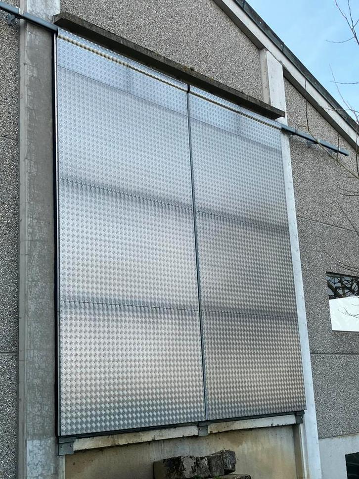 Dubbele schuifdeuren loods, Doe-het-zelf en Bouw, Deuren en Vliegenramen, Gebruikt, Metaal, Schuifdeur, Ophalen