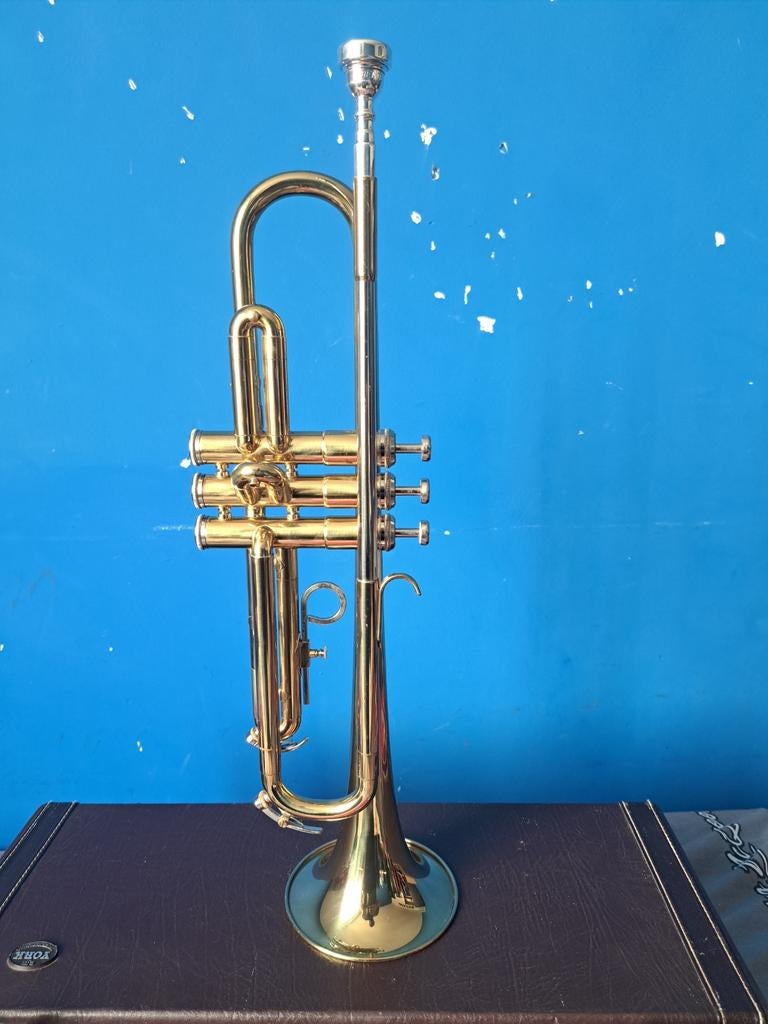 Bes Trompet B&H "York” International (USA), Muziek en Instrumenten, Blaasinstrumenten | Trompetten, Ophalen of Verzenden, Zo goed als nieuw
