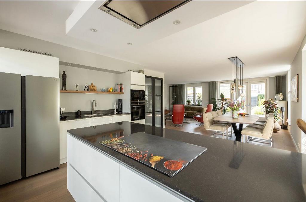 Cuisine avec îlot, Huis en Inrichting, Keuken | Complete keukens, Zo goed als nieuw, Met kookeiland, Ophalen