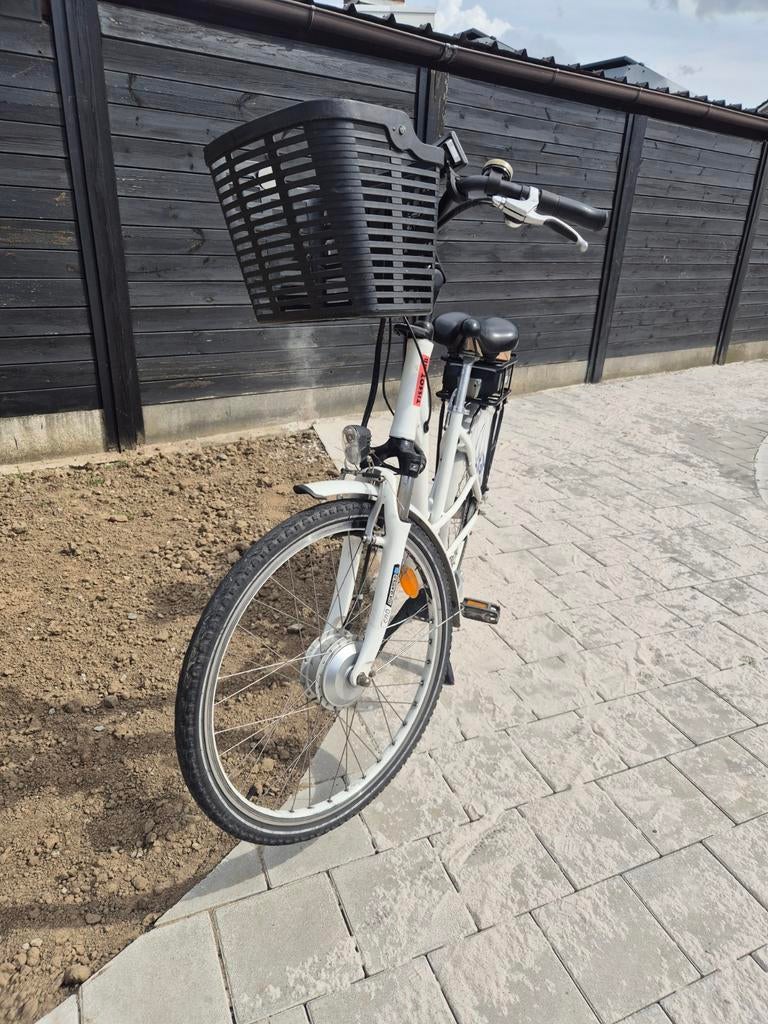 Elek. Damesfiets(en), Gebruikt, 47 tot 51 cm, 50 km per accu of meer, Ophalen