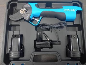 Mini snoei/knipschaar tot 32mm dikte beschikbaar voor biedingen