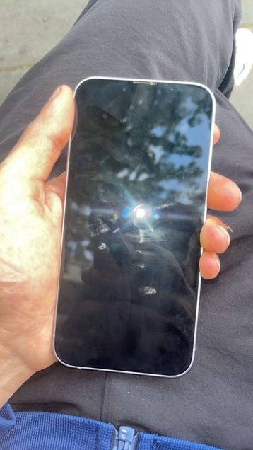 iPhone 14  beschikbaar voor biedingen