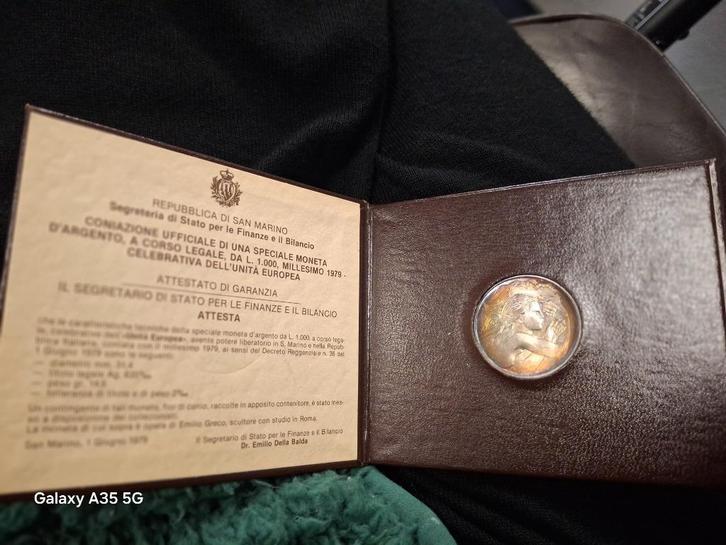 The image shows a San Marino 1000 Lire silver coin., Postzegels en Munten, Munten | Europa | Niet-Euromunten, Zilver, Ophalen of Verzenden