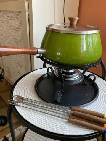 Vintage fondueset beschikbaar voor biedingen