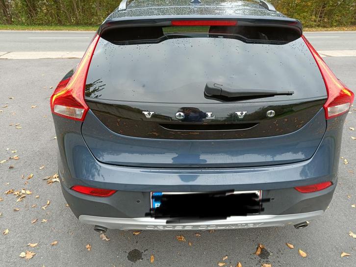 Volvo V40 Cross Country T3 (2.0 benzine/152pk-1ste eigenaar), Auto's, Volvo, Particulier, V40, ABS, Airbags, Airconditioning, Bluetooth