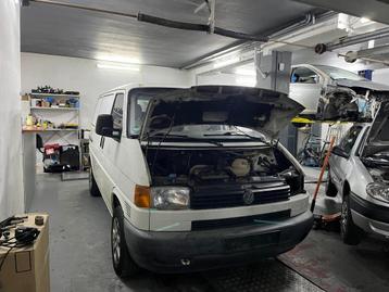 Volkswagen Transporter t4 2.5i Benzine Automaat beschikbaar voor biedingen