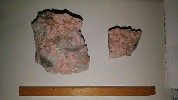 Rhodochrosiet met kwarts beschikbaar voor biedingen