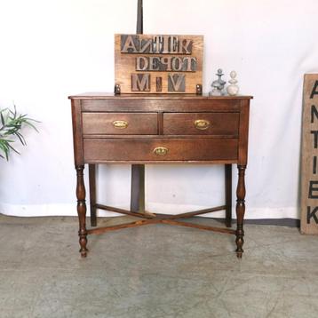 antieke Louis Philippe commode in eik B 84 H 81 D 49 beschikbaar voor biedingen