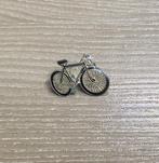PIN - FIETS - KOERSFIETS - VÉLO DE COURSE, Verzamelen, Verzenden, Gebruikt, Sport, Speldje of Pin