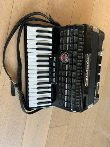 Accordeon Royal Standard Meteor 80 bass als new, Musique & Instruments, Accordéons, 80 basses, Avec valise, Comme neuf, Enlèvement