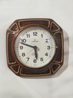 Junghans keramiek wandklok , klok , goede werkende staati, Ophalen of Verzenden, Zo goed als nieuw, Wandklok