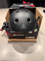 Skateboard helm Triple Eight zeer goede staat, Sports & Fitness, Skateboard, Enlèvement, Comme neuf, Protection