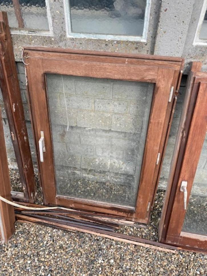 Meranti Ramen te koop, Doe-het-zelf en Bouw, Glas en Ramen, Gebruikt, Gevelraam of Ruit, Dubbelglas, Ophalen