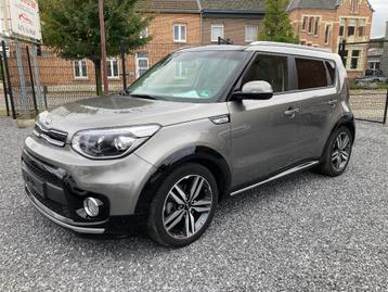 Kia Soul 1.6i 71000km AC NAVI CAMERA PANODAK FULL OPTION !!!