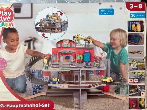 Treinstationset XXL, Kinderen en Baby's, Speelgoed | Houten speelgoed, Zo goed als nieuw, Overige typen, Ophalen