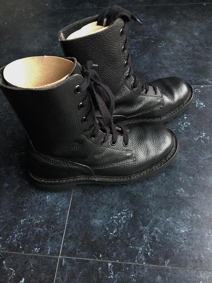 Zwarte lederen botten 40 (scouts,carnaval,gothic), Kleding | Dames, Schoenen, Zo goed als nieuw, Zwart, Ophalen of Verzenden