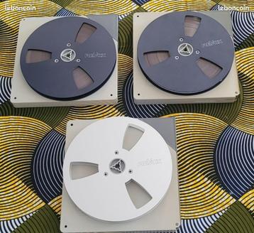 ReVoX spoelen Ø 18 cm met Agfa PER 528 strips beschikbaar voor biedingen