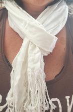 Foulard blanc en coton, Kleding | Dames, Mutsen, Sjaals en Handschoenen, Ophalen, Zo goed als nieuw, Sjaal