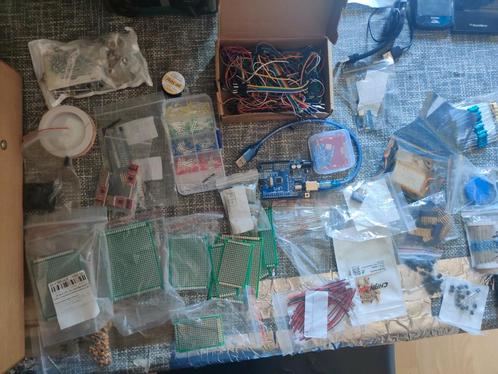 van alle soorten modules,resistor,capacitor,......, Elektronische apparatuur, Overige elektronische apparatuur, Ophalen of Verzenden
